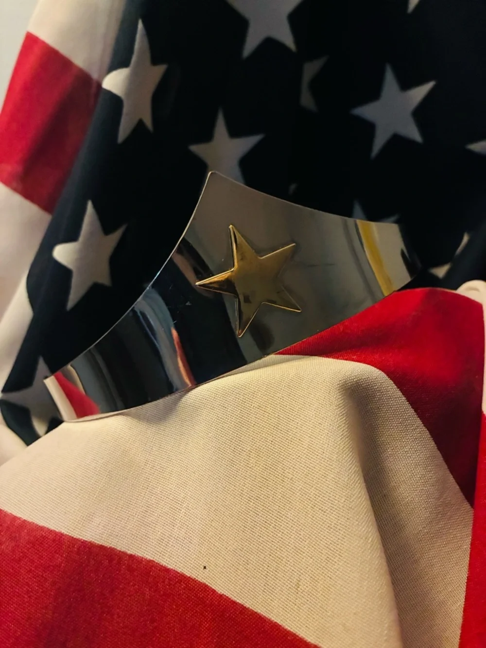 DC Comics Wonder Woman’s Deluxe Tiara Steel Costume Accessory - Picture 12 of 13